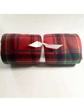 Old Navy Cozy Patterned Performance Fleece Blanket Plaid 50" W X 56" L